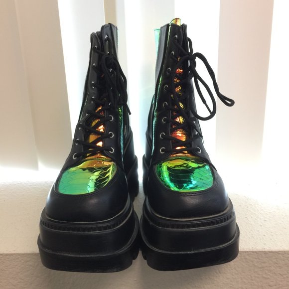 PRE LOVED Cape Robbin -Radioactive Platform Boots BLK/8- SH209 - Picture 2 of 11